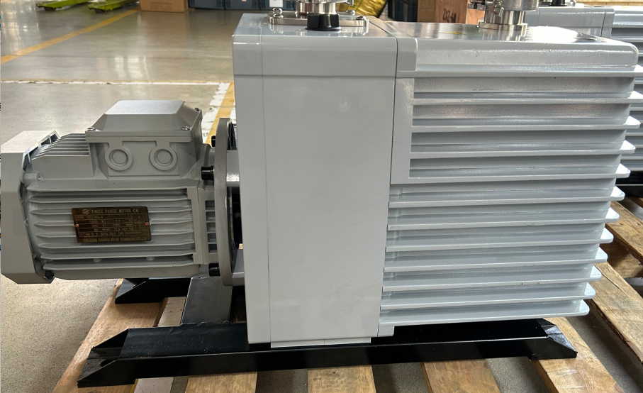 Rotary vane vacuum pump